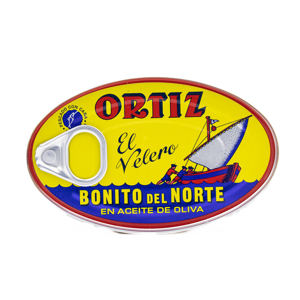 A photo of a tin of Ortiz Bonito del Norte tuna.